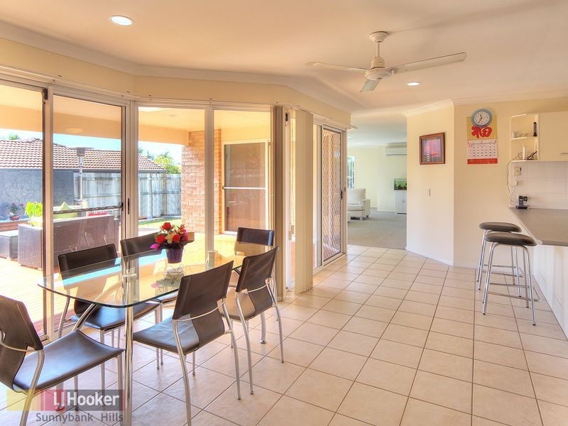 15 Cambooya Street, Sunnybank Hills QLD 4109