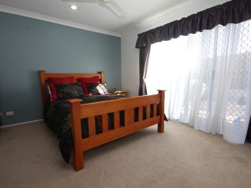 52 Kakadu Street, Parkinson QLD 4115