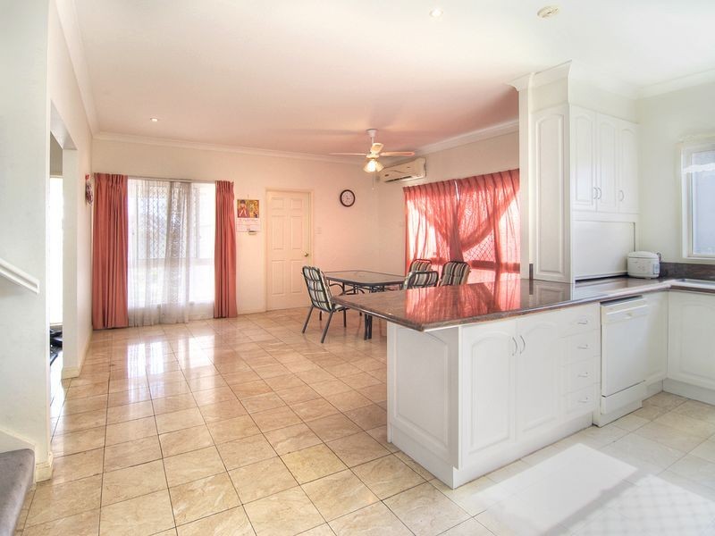 Stretton QLD 4116
