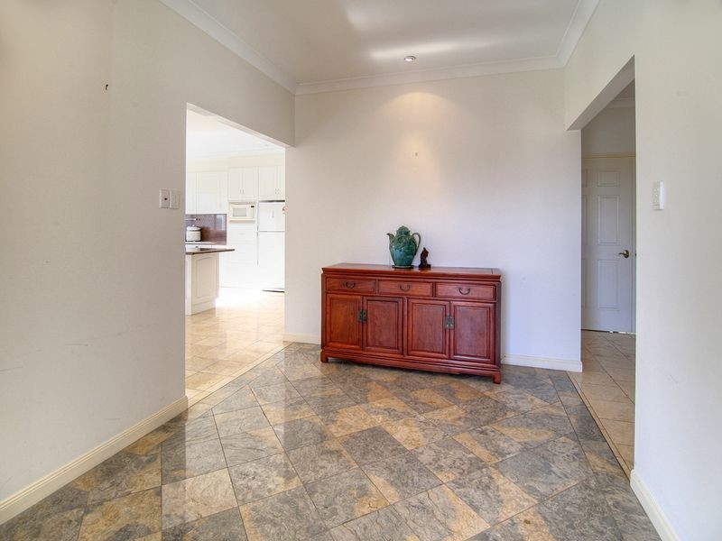 Stretton QLD 4116