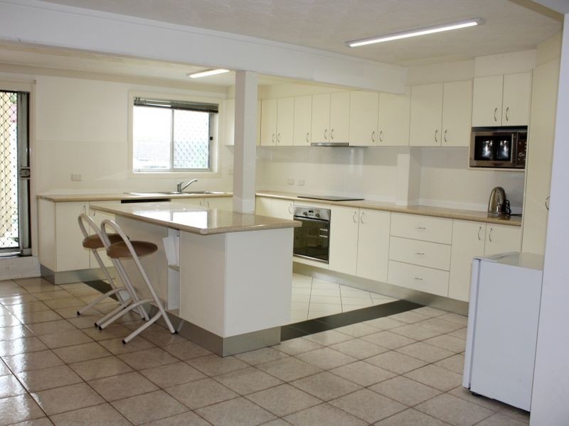 12 Angelina St, Macgregor QLD 4109
