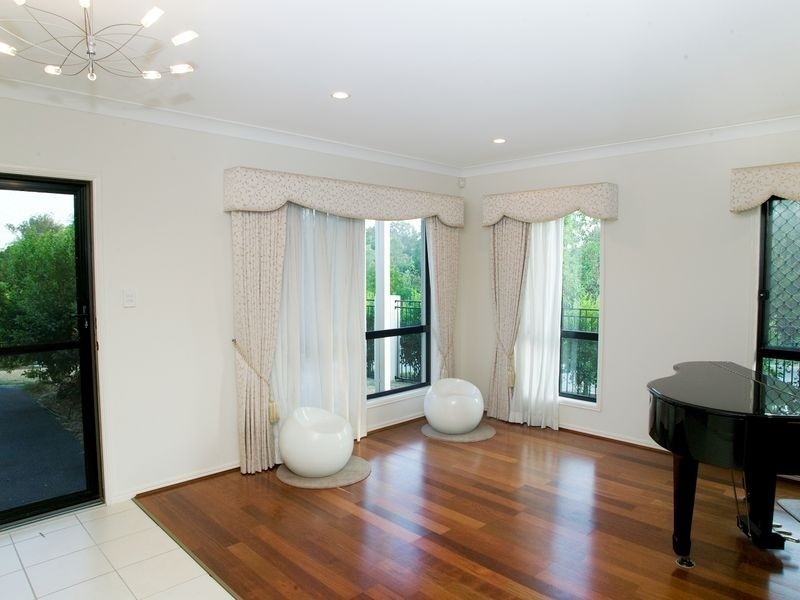 2 Lilydale Place, Calamvale QLD 4116