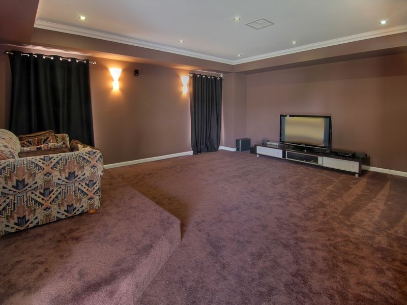 41 Parnassus St, Robertson QLD 4109