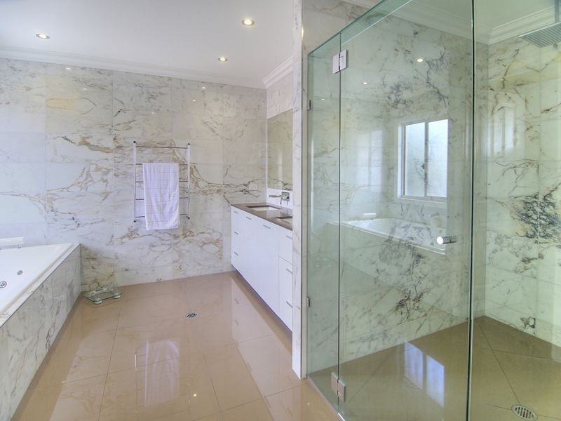 41 Parnassus St, Robertson QLD 4109