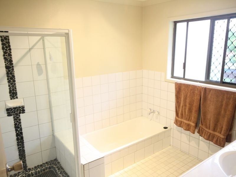 58 Hellawell Rd, Sunnybank Hills QLD 4109