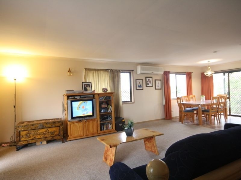 58 Hellawell Rd, Sunnybank Hills QLD 4109