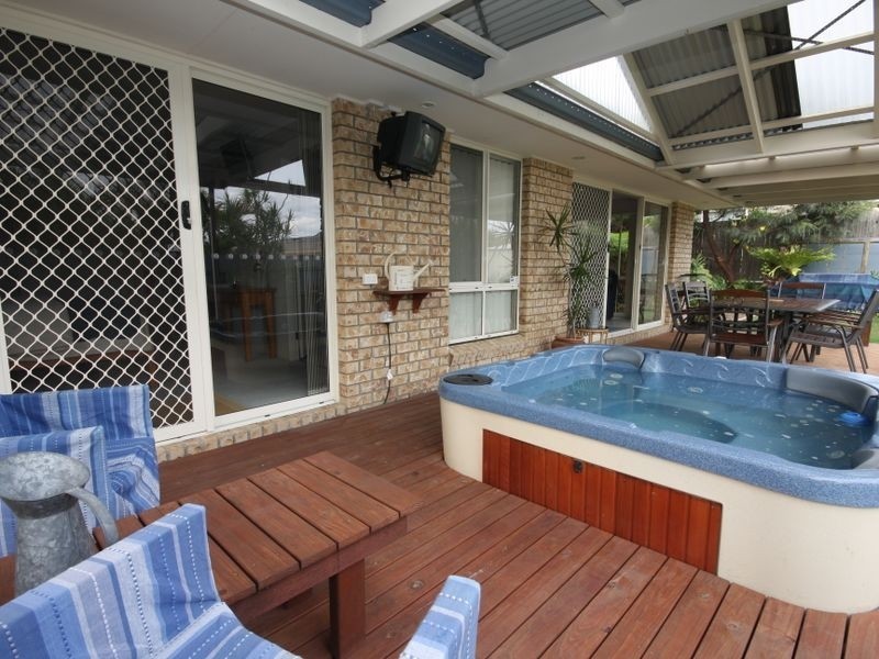 3 Warranilla Street, Parkinson QLD 4115