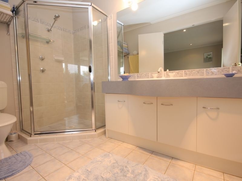 3 Warranilla Street, Parkinson QLD 4115