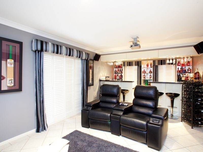 38 Billabong Pl, Parkinson QLD 4115