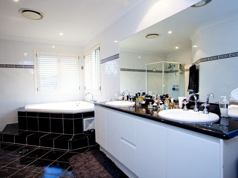 38 Billabong Pl, Parkinson QLD 4115