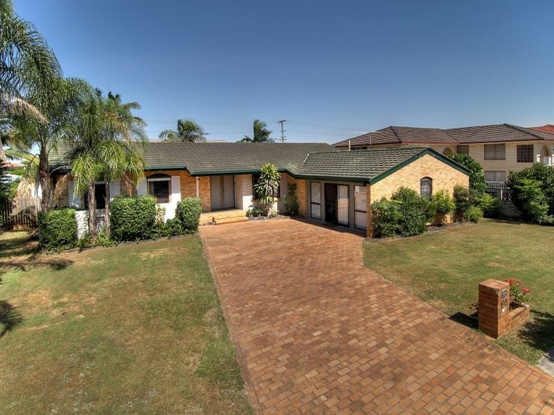 60 Chauvin Street, Robertson QLD 4109