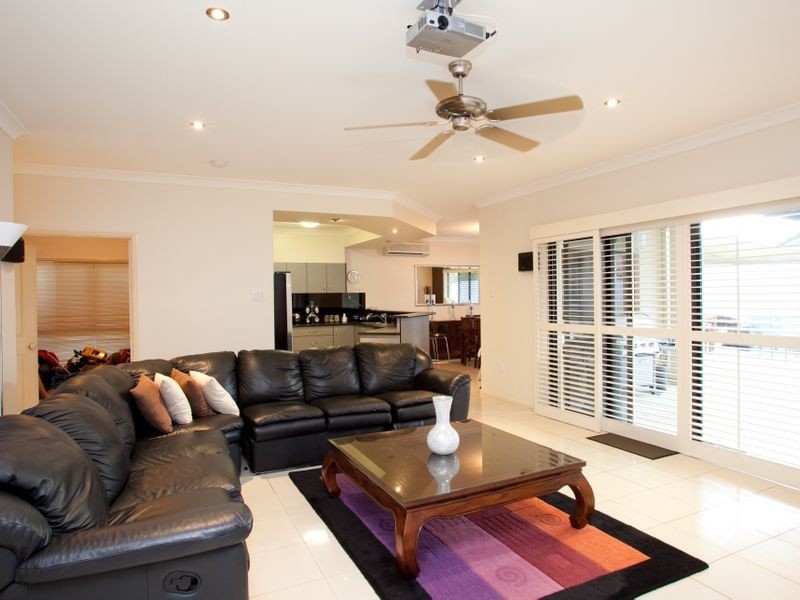 45 Argyle Pl, Parkinson QLD 4115