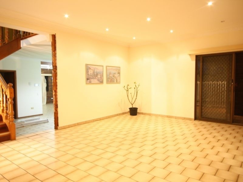 8 Ashwood Ct, Sunnybank Hills QLD 4109