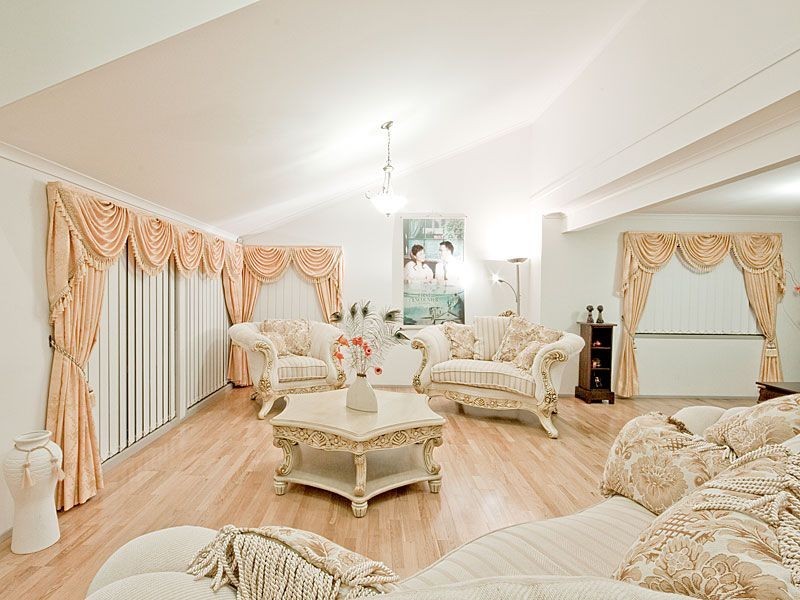 9 Chloe Cl, Eight Mile Plains QLD 4113