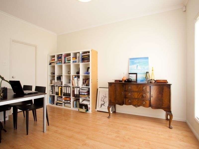 11 Ravensbourne Close, Parkinson QLD 4115