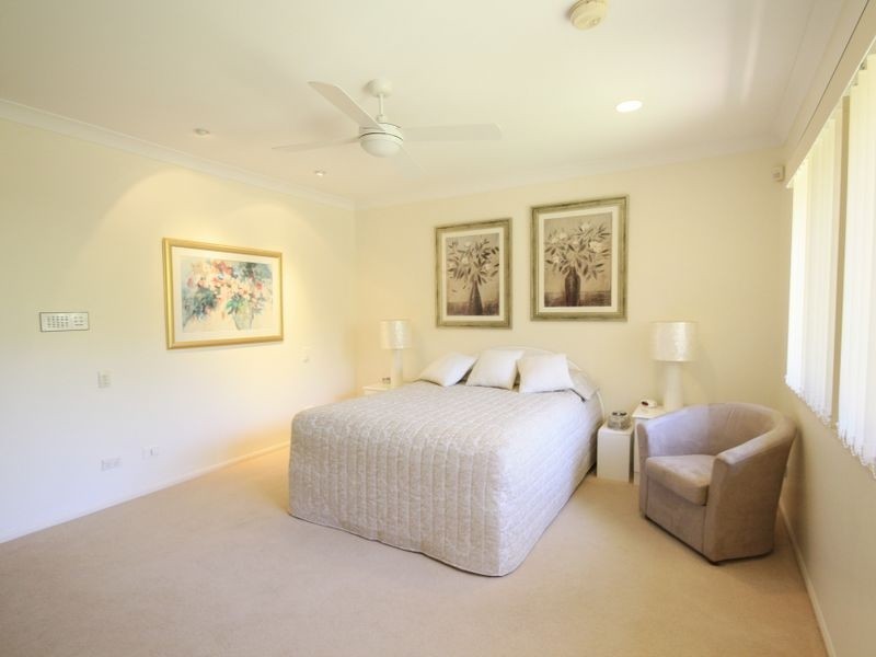 6 Cumberland Pl, Parkinson QLD 4115