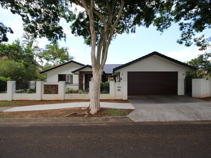 17 Lynelle Street, Sunnybank Hills QLD 4109