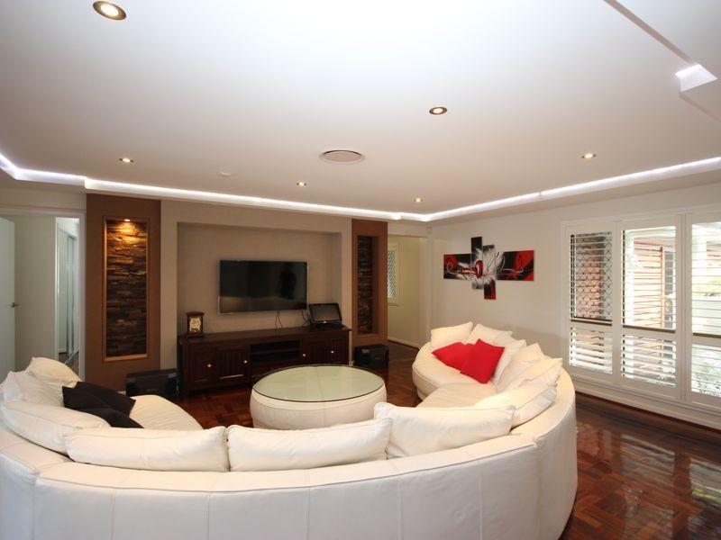 17 Lynelle Street, Sunnybank Hills QLD 4109