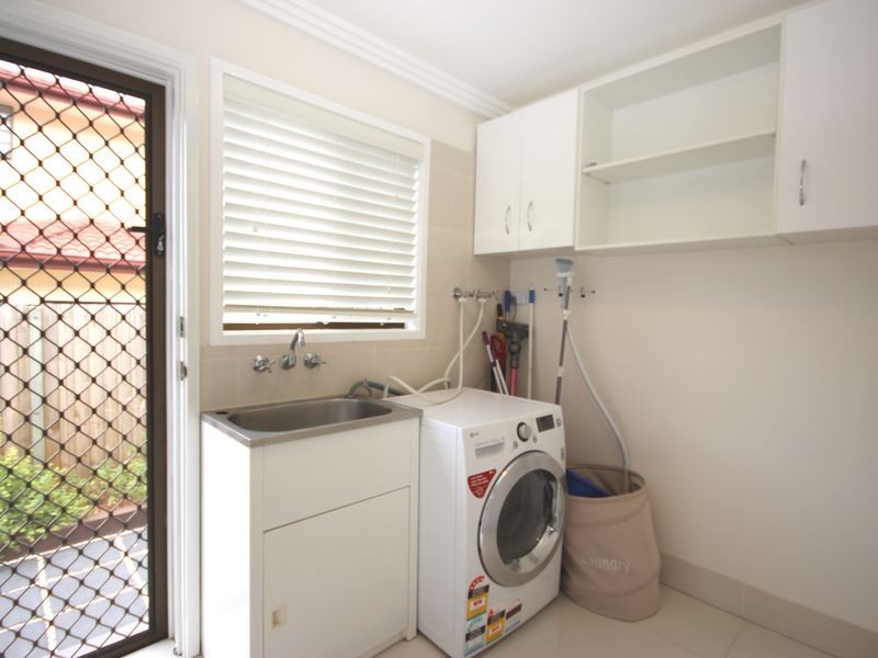 17 Lynelle Street, Sunnybank Hills QLD 4109