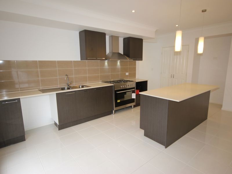 82 Valley Circuit, Kuraby QLD 4112