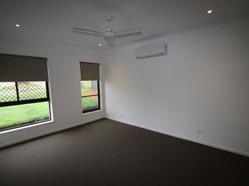 82 Valley Circuit, Kuraby QLD 4112