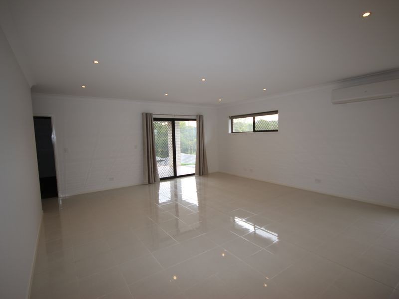 82 Valley Circuit, Kuraby QLD 4112