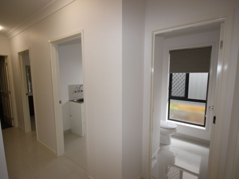 82 Valley Circuit, Kuraby QLD 4112