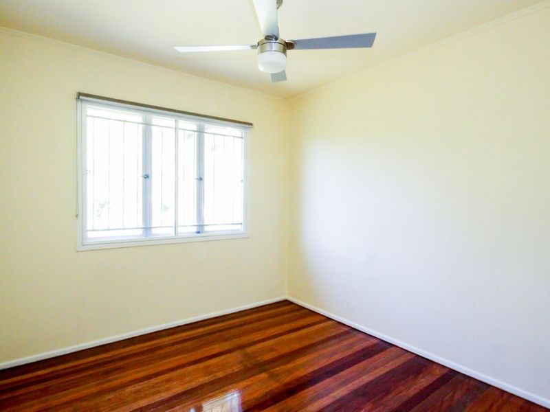 7 Middle St, Coopers Plains QLD 4108