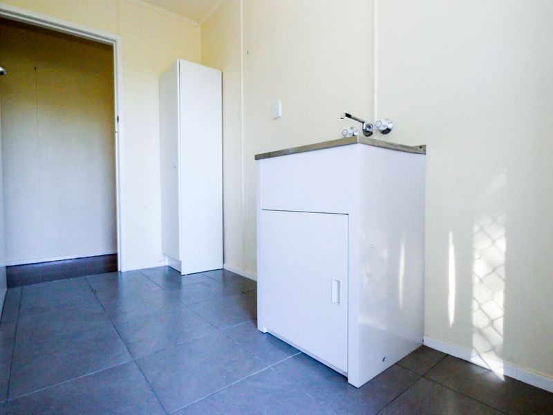 7 Middle St, Coopers Plains QLD 4108