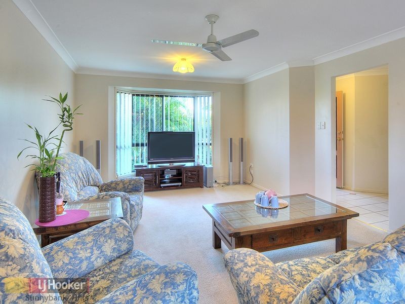 70 Honeysuckle Way, Calamvale QLD 4116