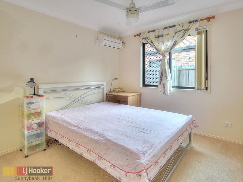 70 Honeysuckle Way, Calamvale QLD 4116