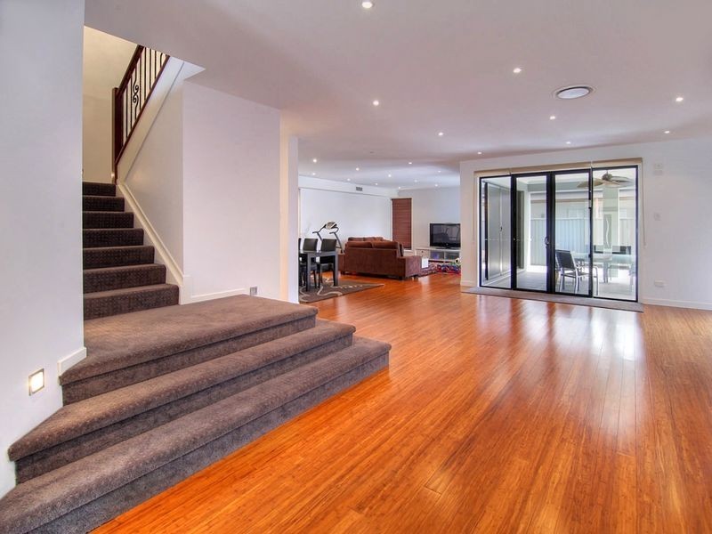 1 Ribbonwood Street, Sunnybank Hills QLD 4109