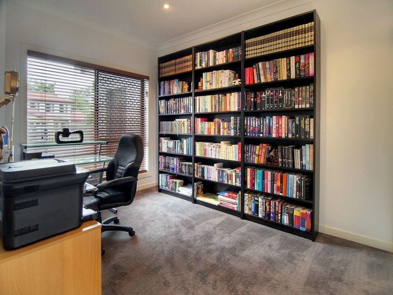 1 Ribbonwood Street, Sunnybank Hills QLD 4109