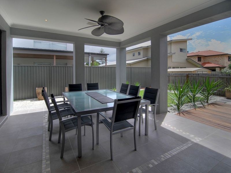 1 Ribbonwood Street, Sunnybank Hills QLD 4109