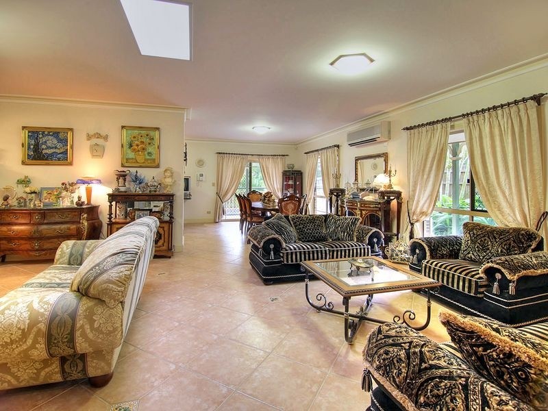 10 Argent Pl, Sunnybank Hills QLD 4109