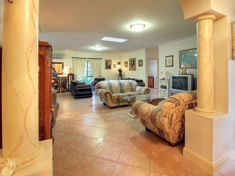 10 Argent Pl, Sunnybank Hills QLD 4109