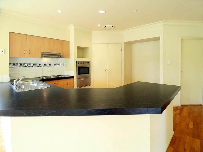 7 Regency St, Stretton QLD 4116