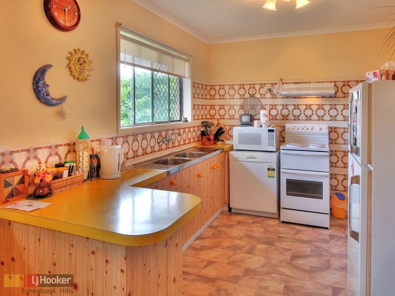 9 Strathairlie Square, Macgregor QLD 4109