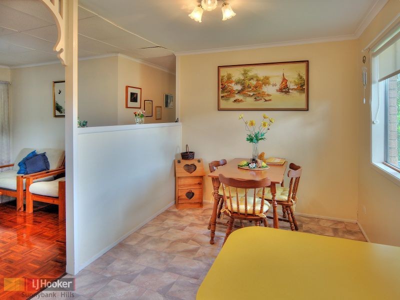 9 Strathairlie Square, Macgregor QLD 4109