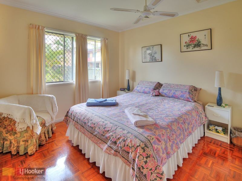 9 Strathairlie Square, Macgregor QLD 4109