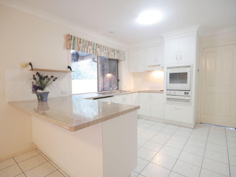 20 Orania Crescent, Calamvale QLD 4116