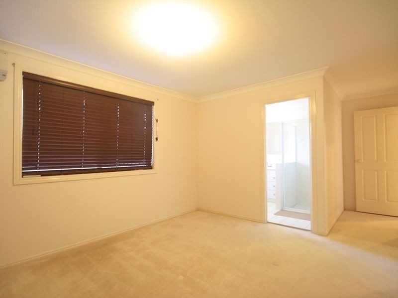 20 Orania Crescent, Calamvale QLD 4116