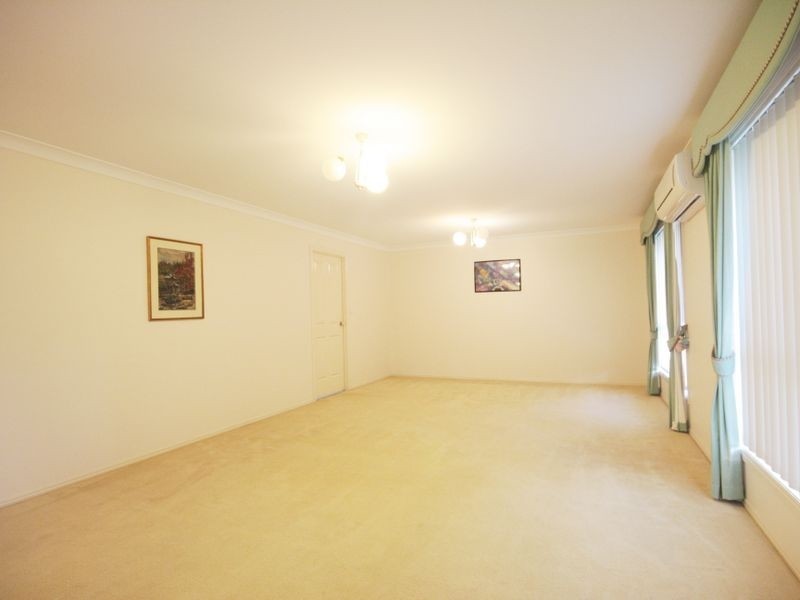 20 Orania Crescent, Calamvale QLD 4116