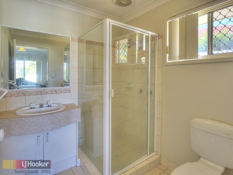 33 Glenfield Street, Parkinson QLD 4115