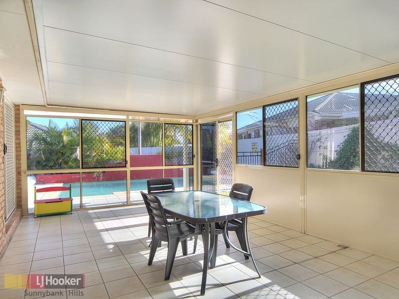 33 Glenfield Street, Parkinson QLD 4115