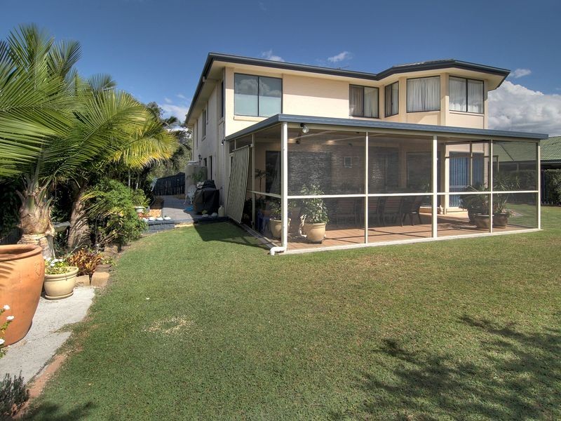 4 Barrington Place, Parkinson QLD 4115
