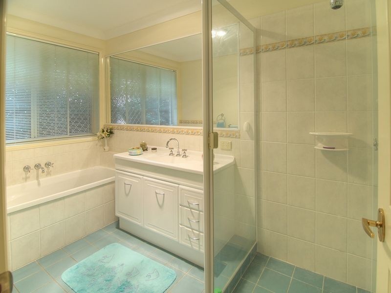 11 Carlisle Place, Parkinson QLD 4115