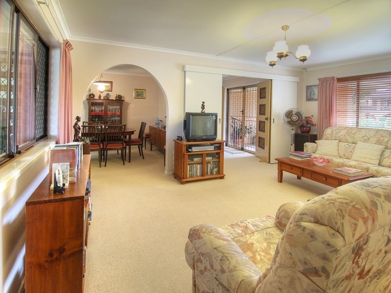 8 Tanis St, Eight Mile Plains QLD 4113