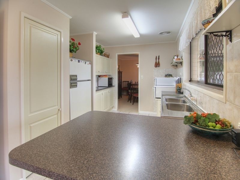 8 Tanis St, Eight Mile Plains QLD 4113