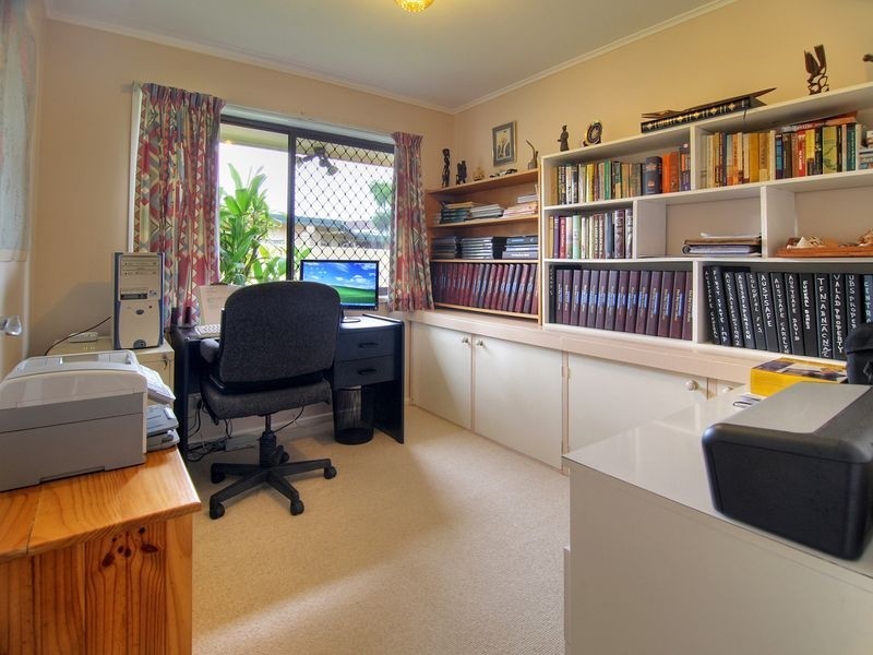 8 Tanis St, Eight Mile Plains QLD 4113